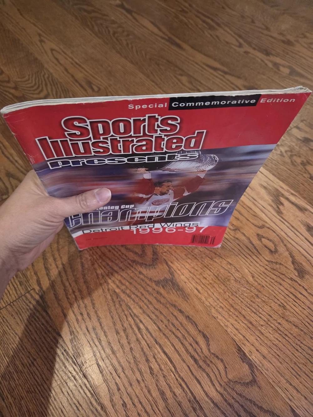 NHL - Sports Illustrated Special Commemorative Issue - Detroit Red Wings 1996-97